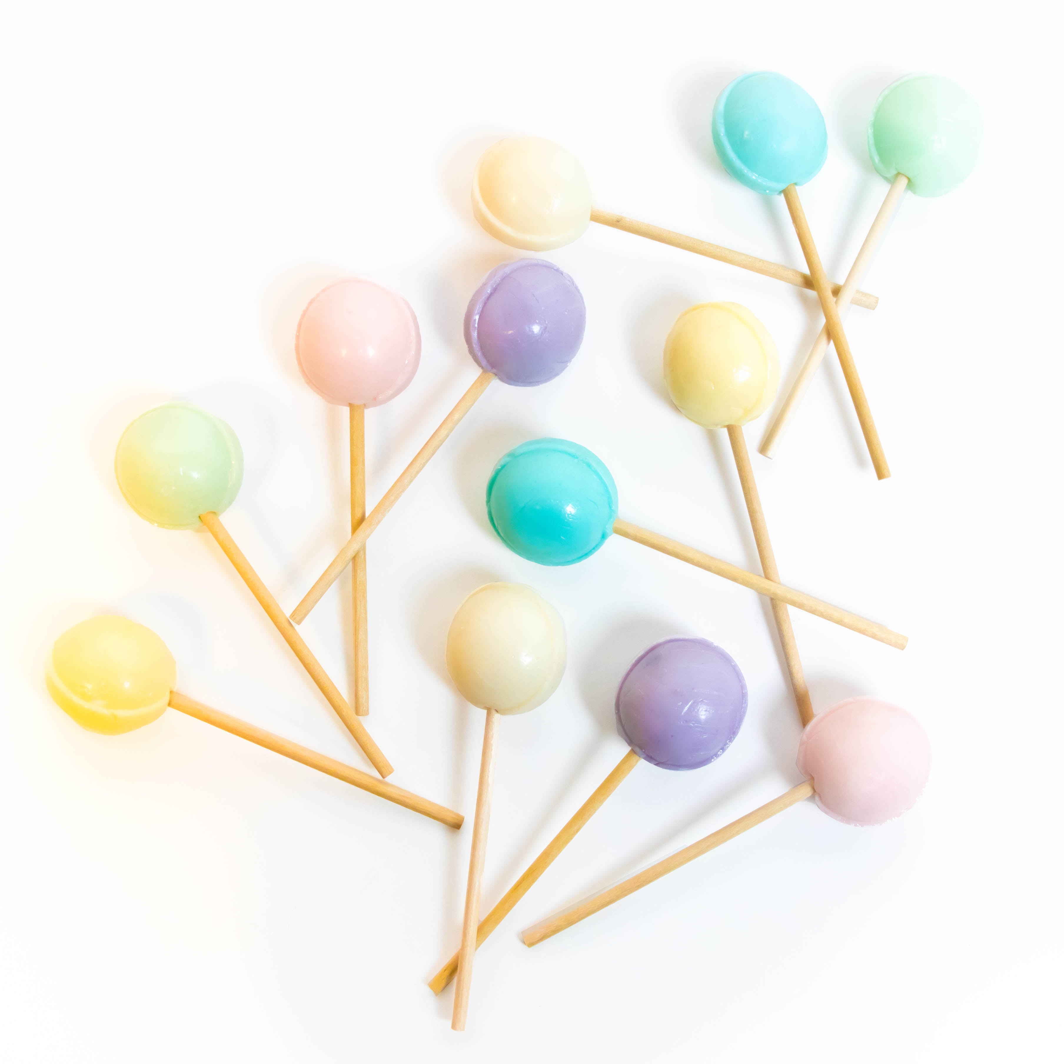 XOXO Jumbo Pop Assortment - 12 count